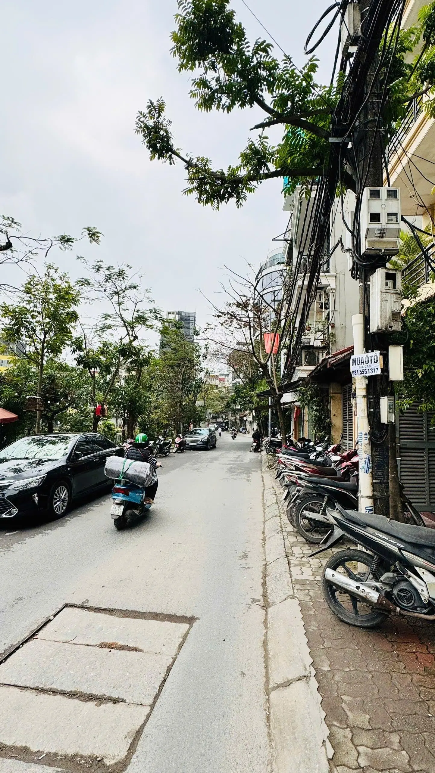 Bán nhà lô góc ngõ thông ô tô tránh view hồ Đội Cấn - Ngọc Hà DT 116m2*5 tầng giá 28tỷ hơn