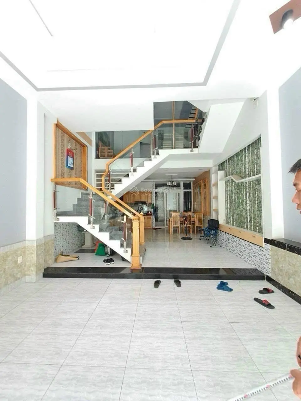 Cần tiền bán gấp nhà hẻm xe hơi Nguyễn Văn Đậu, Phường 5, Bình Thạnh. Giá 3,78 tỷ. 0906 806 *** Ngân