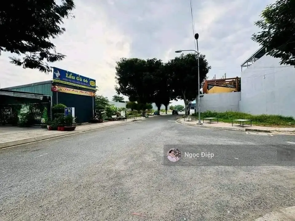 Cần bán gấp đất Đ. Nguyễn Đình Chiểu, Phường 4 gần chợ Sóc Trăng 120m2/550tr SHR