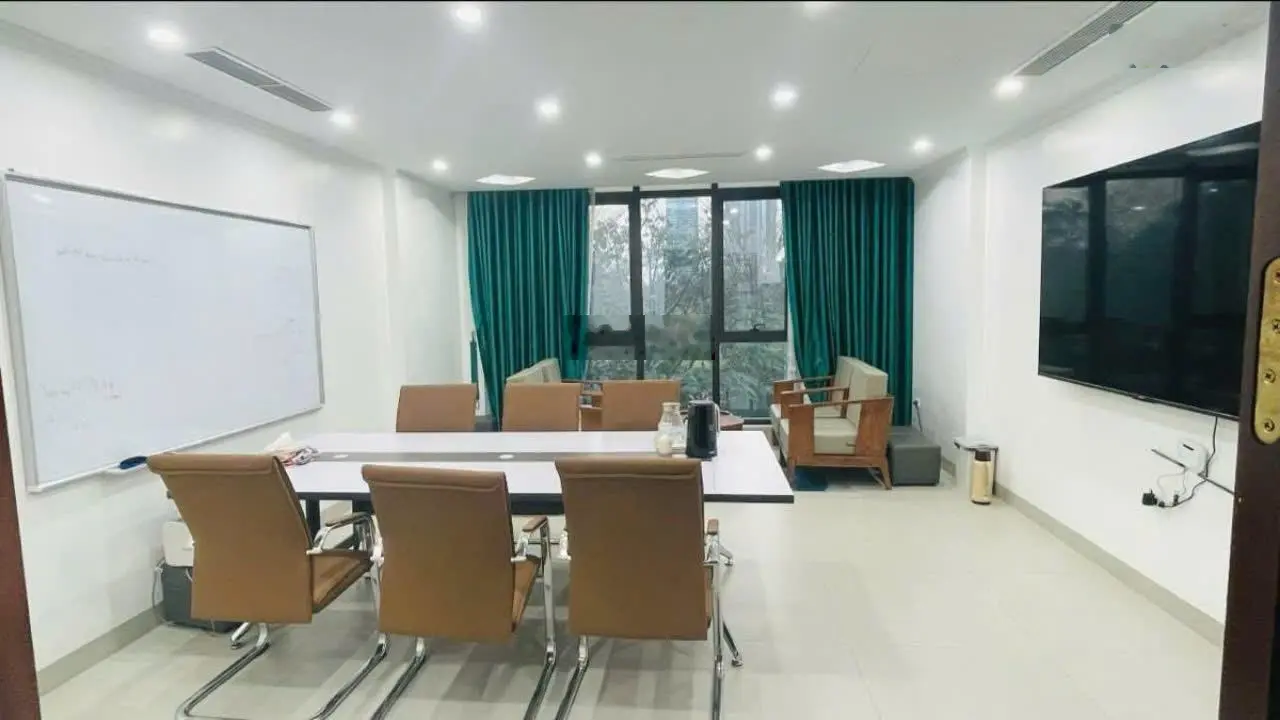 Bán nhà mặt phố Trần Vỹ, kinh doanh, 7 nổi 1 hầm, 28 tỷ