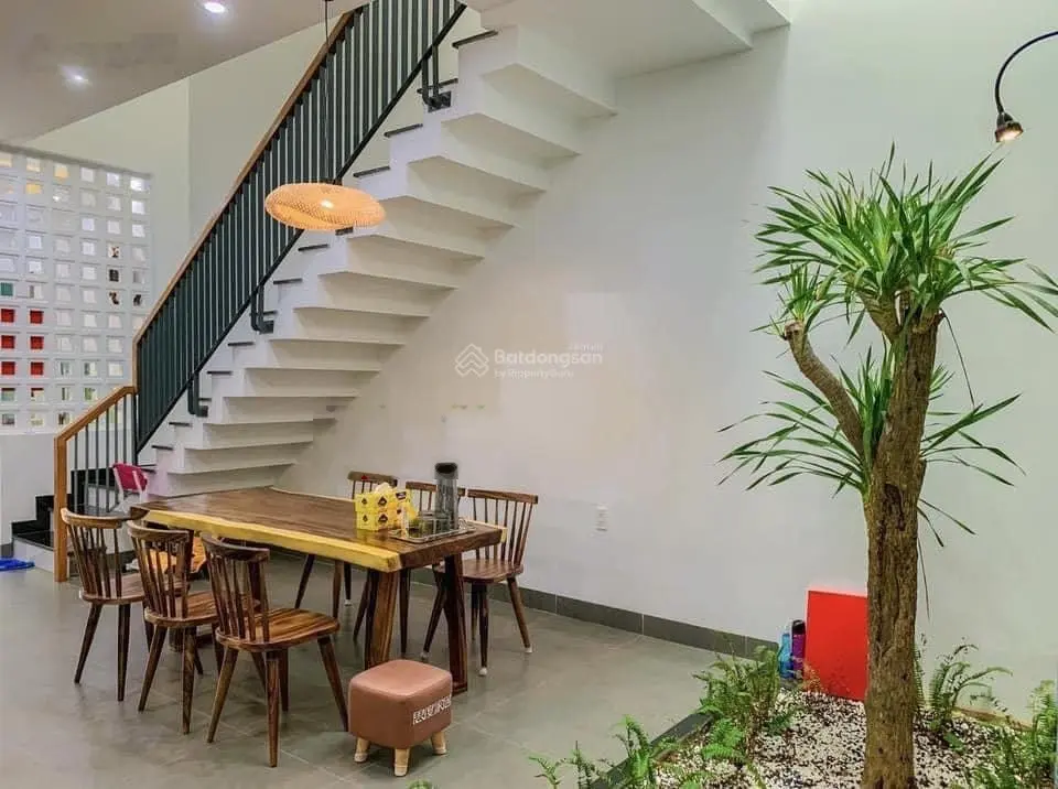 Nhà ngộp Trần Khắc Chân, Tân Định, Quận 1. DT: 40,5m2 . LH: 0342 685 ***