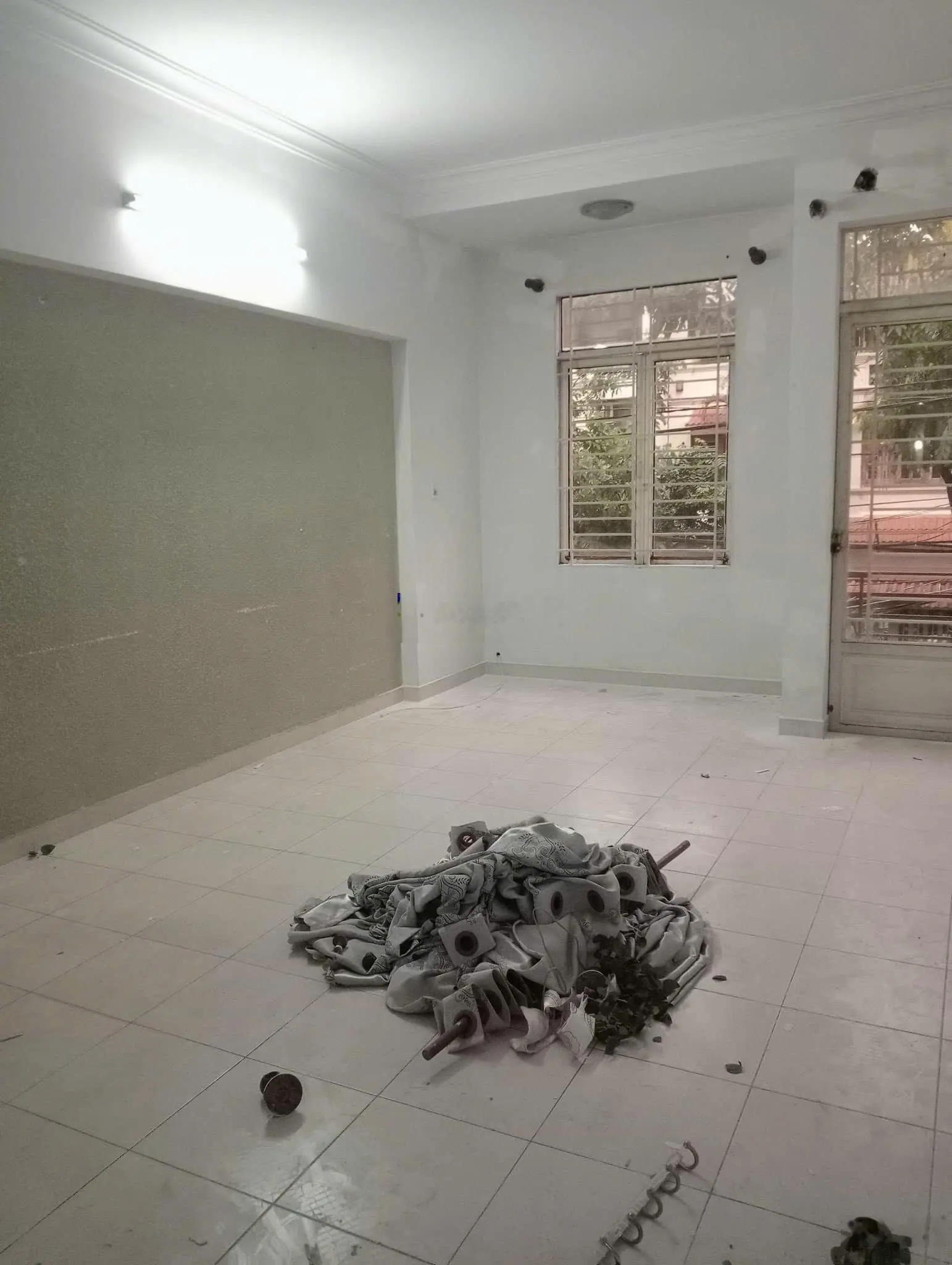 Bán gấp nhà Đỗ Xuân Hợp, PLB, Quận 9, DT 48m2, giá 1tỷ570