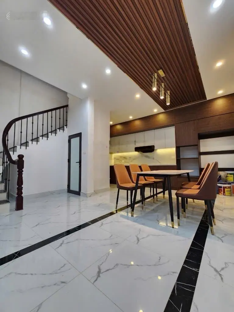 Vương thừa vũ - ô tô tránh sát nhà - khu quân đội - dt: 50m2; mt: 8.6 m - nhỉnh 10 tỷ