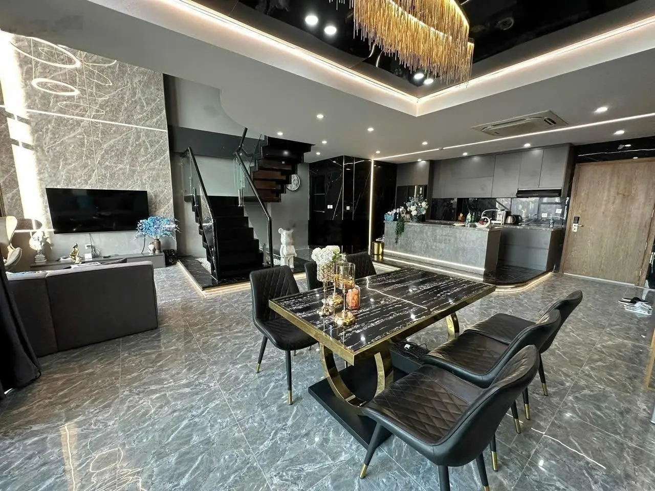 Gia Đình Ra Nước Ngoài Bán Gấp CC Eco Dream Penthouse Duplex 2 Ngủ, 2Vs,Full Nội Thất Cao Cấp,Sổ Đỏ