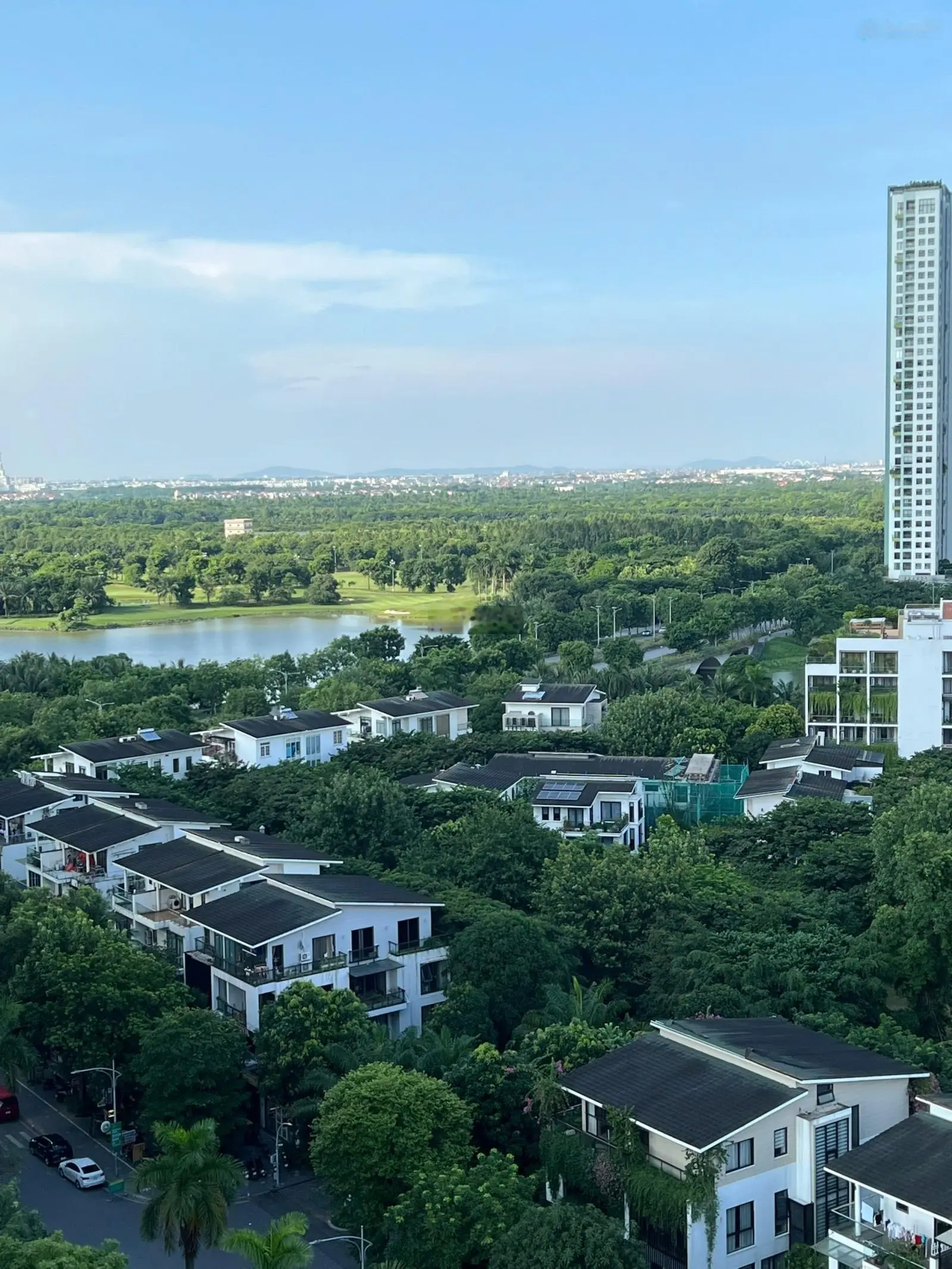 Bán nhanh căn 3PN 2WC - 90m2 Westbay mặt trước view Hồ Thiên Nga 4tỷ bao phí sẵn sổ đỏ