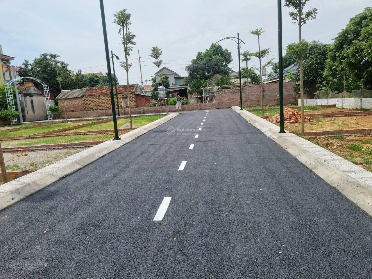 Chính chủ cần bán đất lô góc diện tích 75m2 đường 2 xe tải tránh ở Phú Ninh, Minh Phú, Sóc Sơn