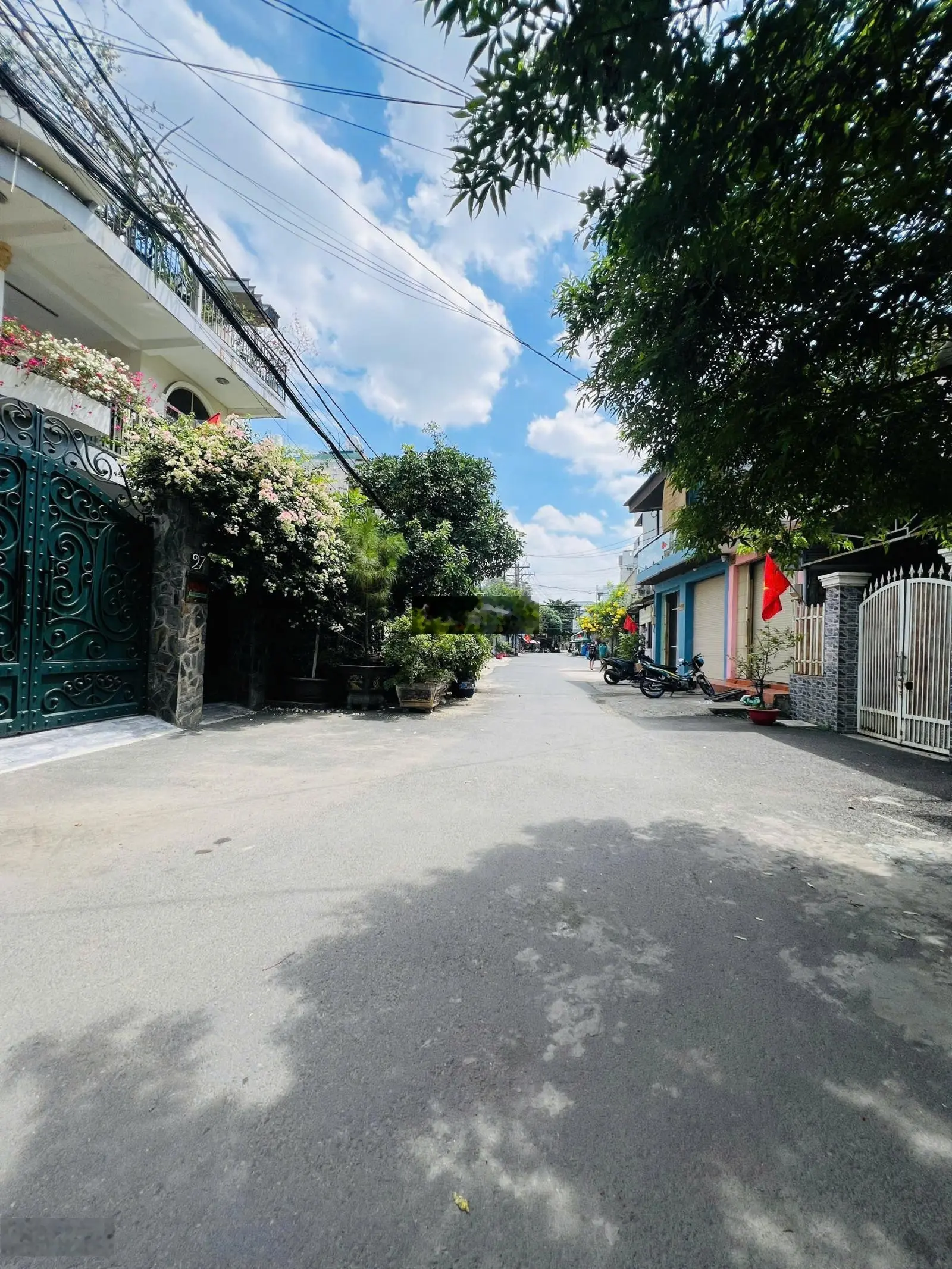 Duy nhất 1 lô-đường nhựa 8m-khu nhiều nhà cao tầng-khu bàn cờ-dt:90m2(5mx1)-có công viên nội bộ