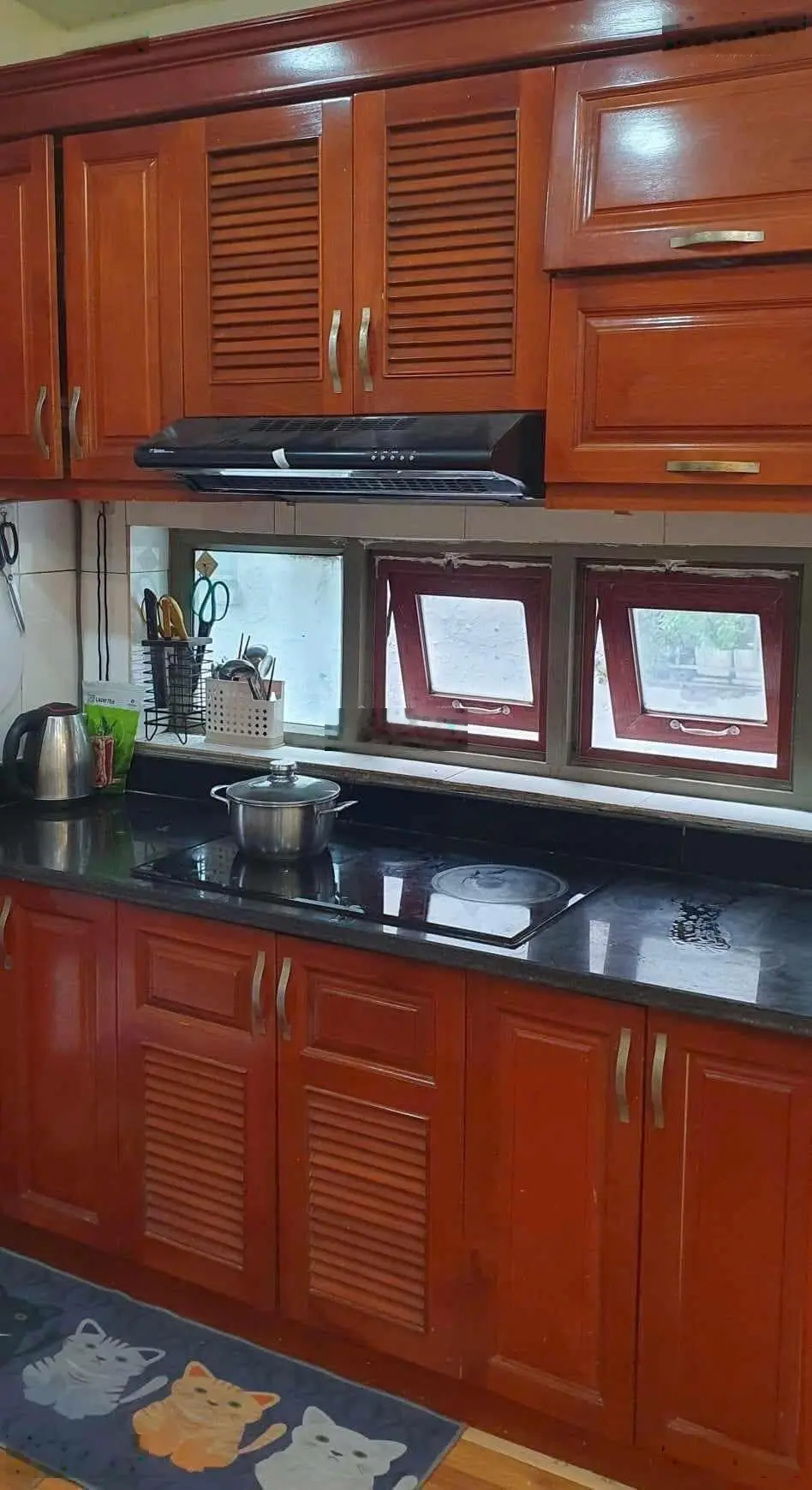Bán căn góc 2pn, 2wc tại ct5 xa la - diện tích 78m2 - giá 3.2x tỷ (thương lượng). Lh: 0845 994 ***