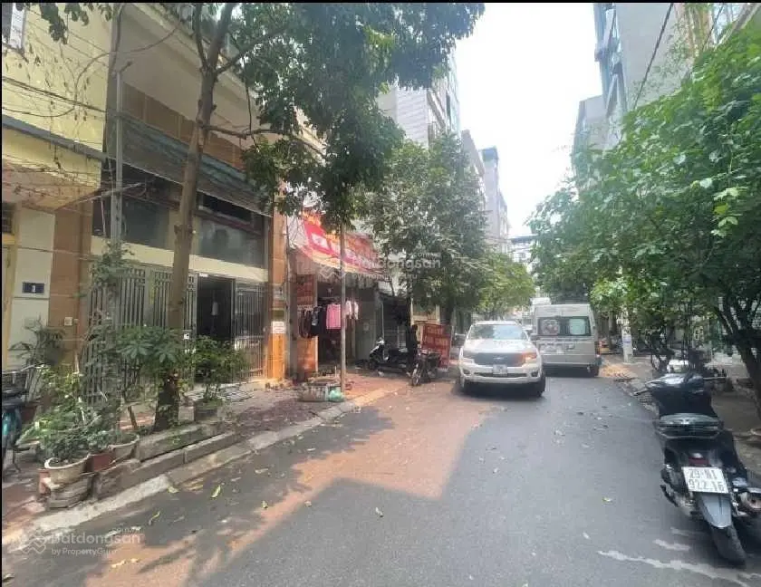 Bán nhà Xuân Đỉnh, nhà đẹp ở ngay, ô tô vào nhà ở sướng, diện tích rộng, dân xây, thiện chí bán.