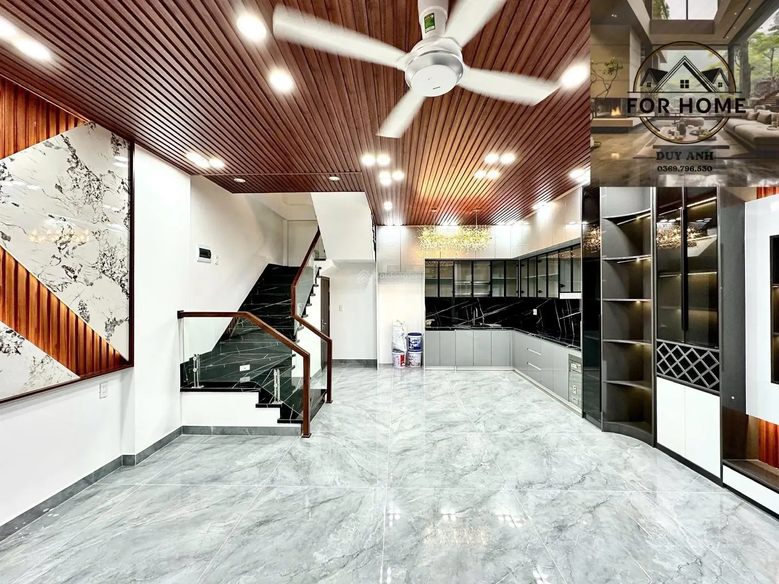 SIÊU PHẨM 4 TẦNG XÂY MỚI CỰC ĐẸP NẰM TRÊN TUYẾN HỒ SEN - LÊ CHÂN Diện tích 70m xây 4 tầng , xây mới