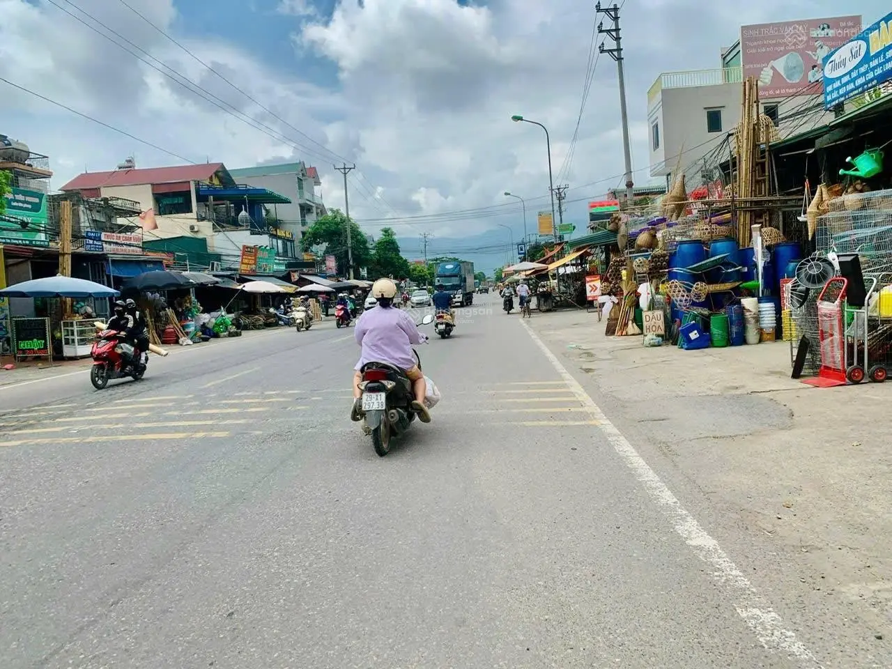 Lô Đất ( 111,5m2 Vuông vắn ), Gần Ngay TL412b . Giá tốt để đầu tư . Cách TT Hà Nội 25p lái xe .