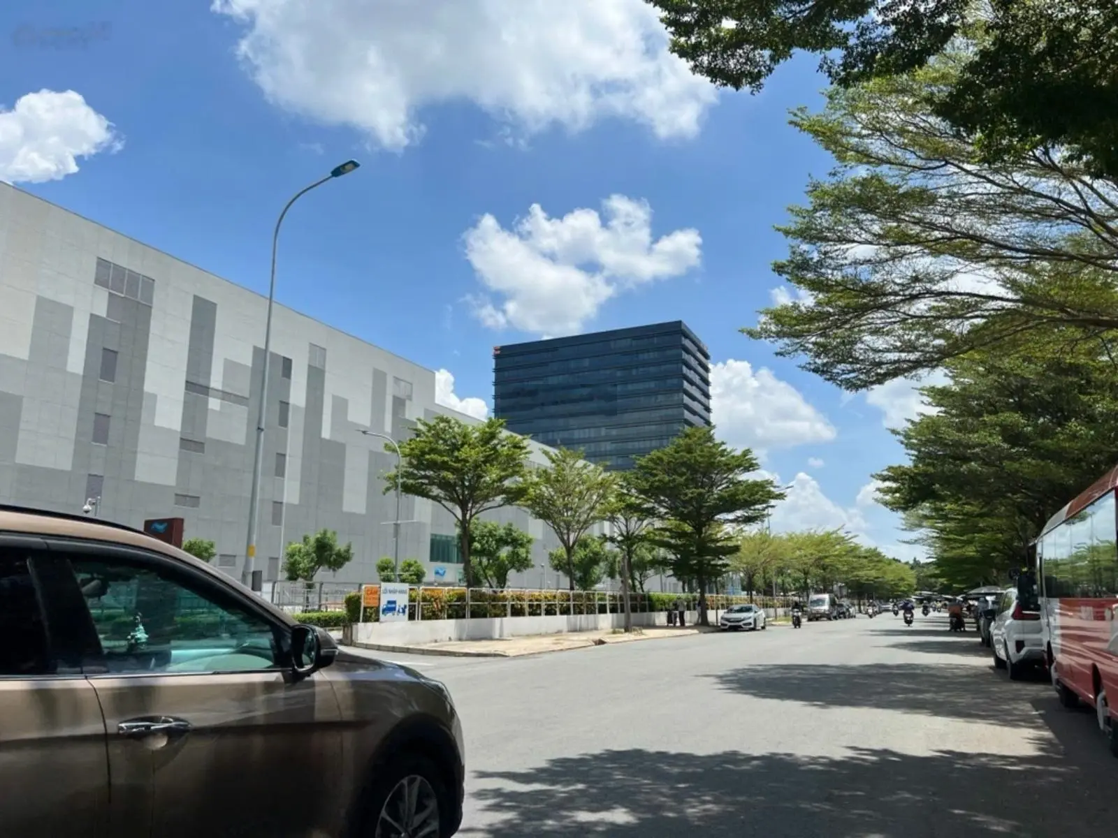 Bán biệt thự KD cho thuê 250m2 4 tầng Tân Phong - Phú Mỹ Hưng - sau Vivo City Quận 7 giảm giá 30xty