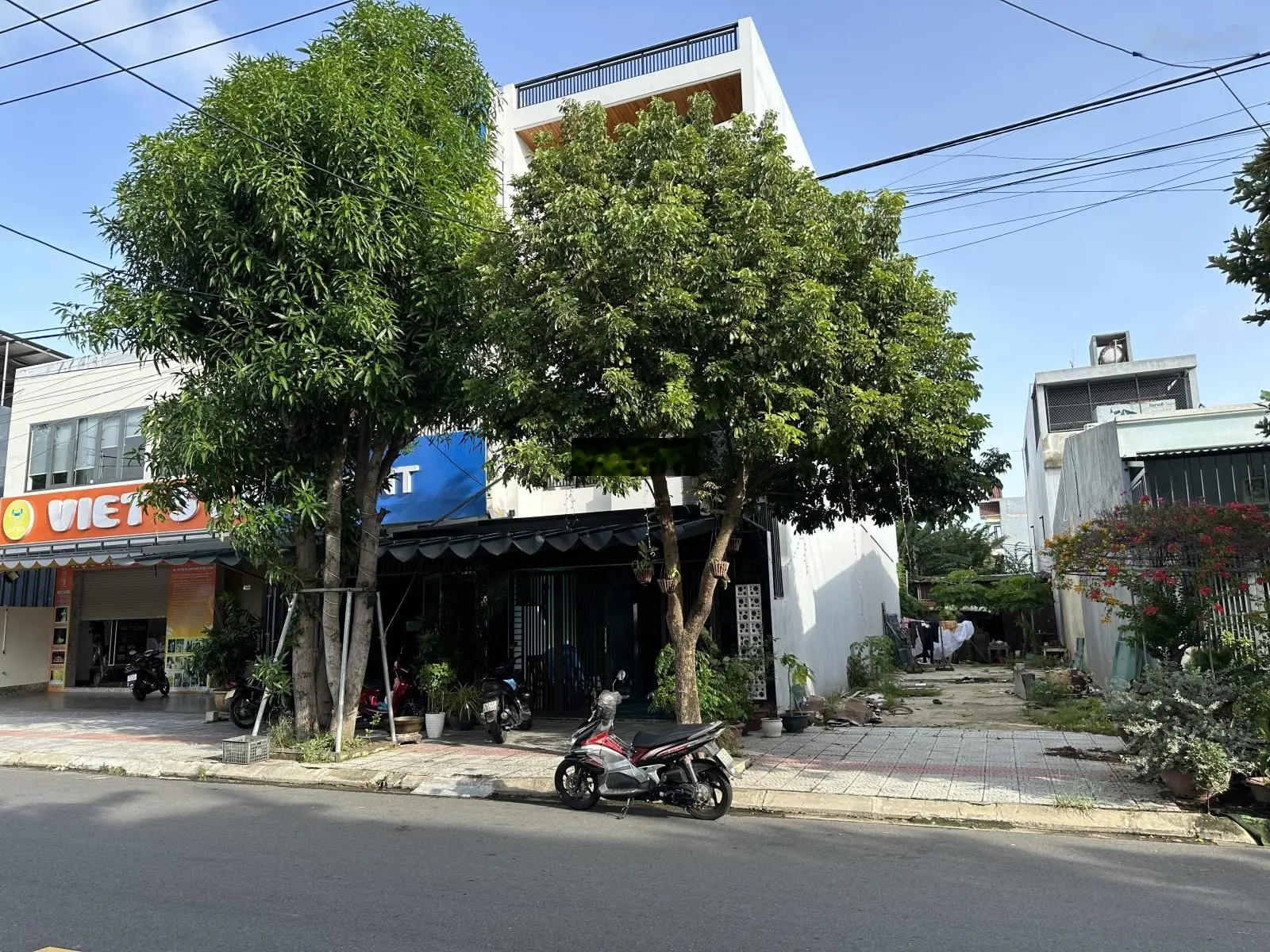 Bán lô đất đường LÊ QUÃNG CHÍ đg 10,5m thông, dt:100m,hướng Tây bắc, bán giá rẻ 6400