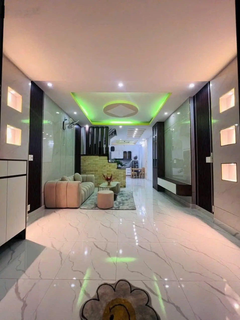Bán gấp nhà HXH thông- Phùng Văn Cung, P.7, Phú Nhuận.Giá 2TY750/38m2. 1 trệt 2 lầu 4PN 3WC.SHR.