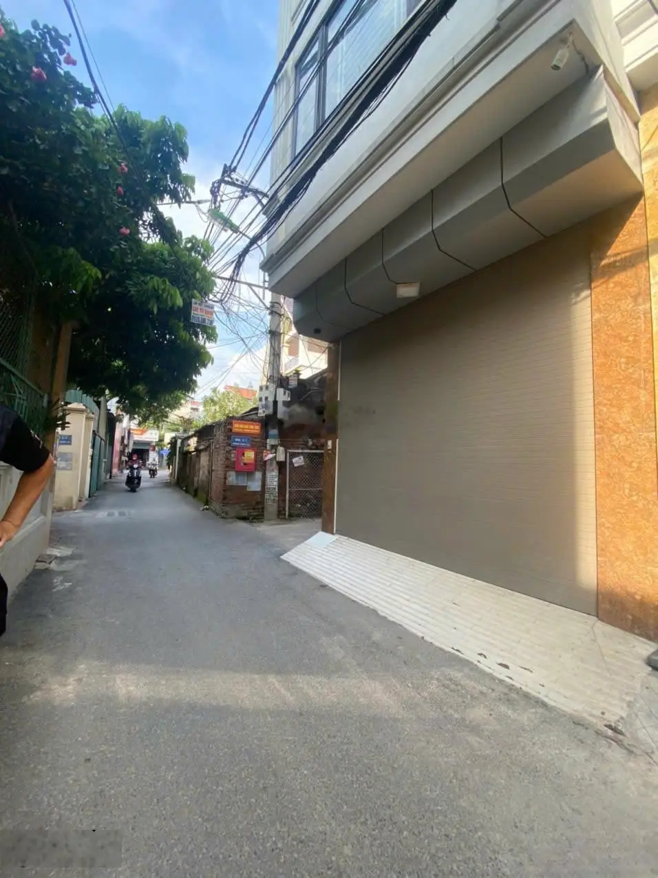 Nhà đẹp Phụng Châu , chỉ 2,4 tỷ*31m2 xây 3 tầng đầy đủ công năng , trung tâm Hà Đông 10p.