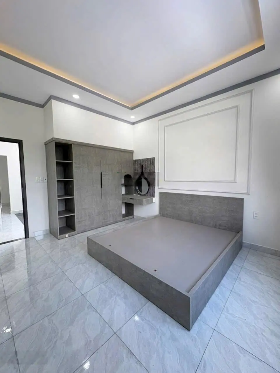 Nhà xịn - vị trí đẹp - nội thất sang- giá thành 3,95 tỷ tân bình dĩ an