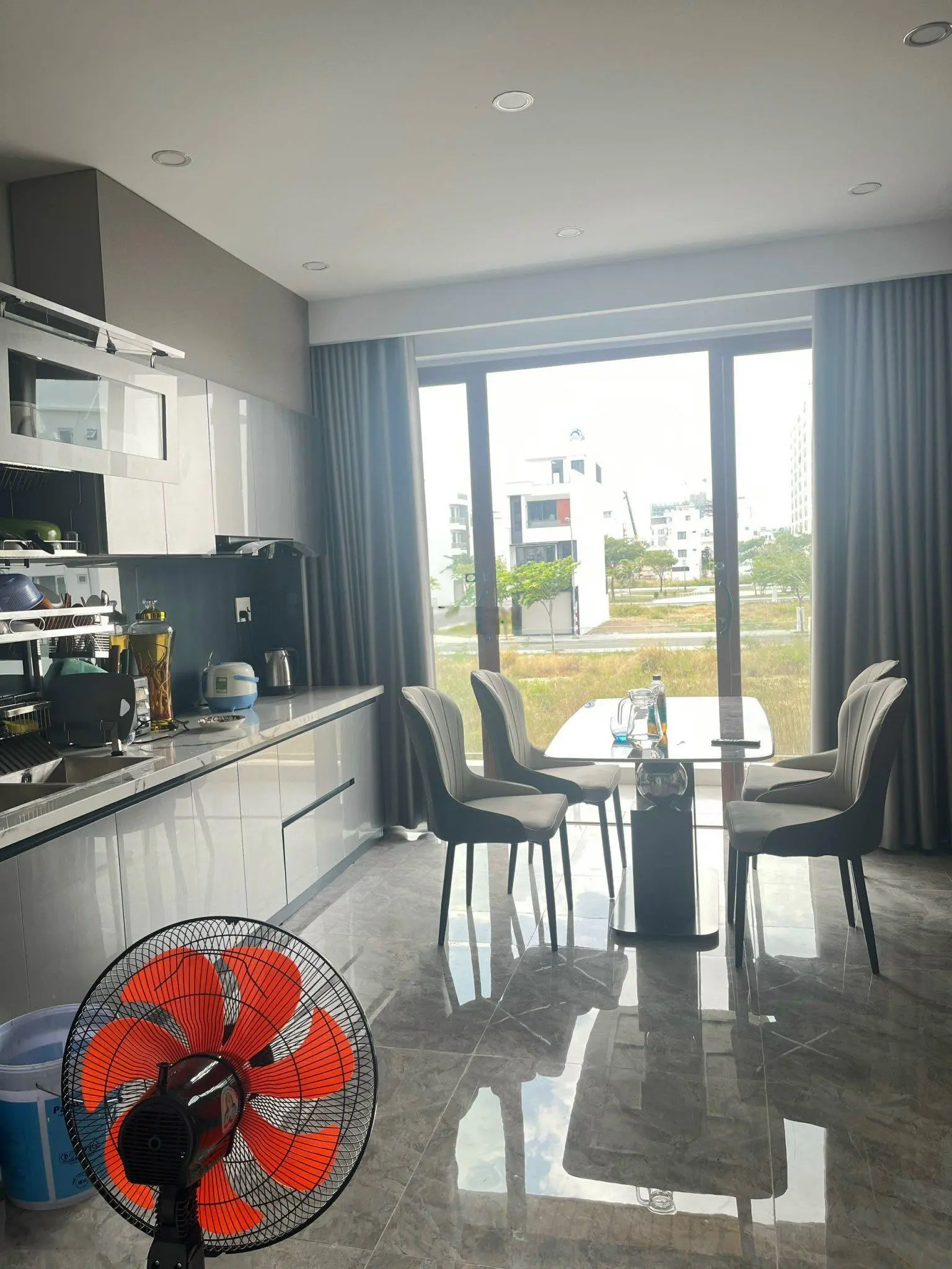 Bán nhà 3 tầng VCN Phước Long 2 gần đường số 28 đường B4 rộng 16m sổ hoàn công giá 7 tỷ