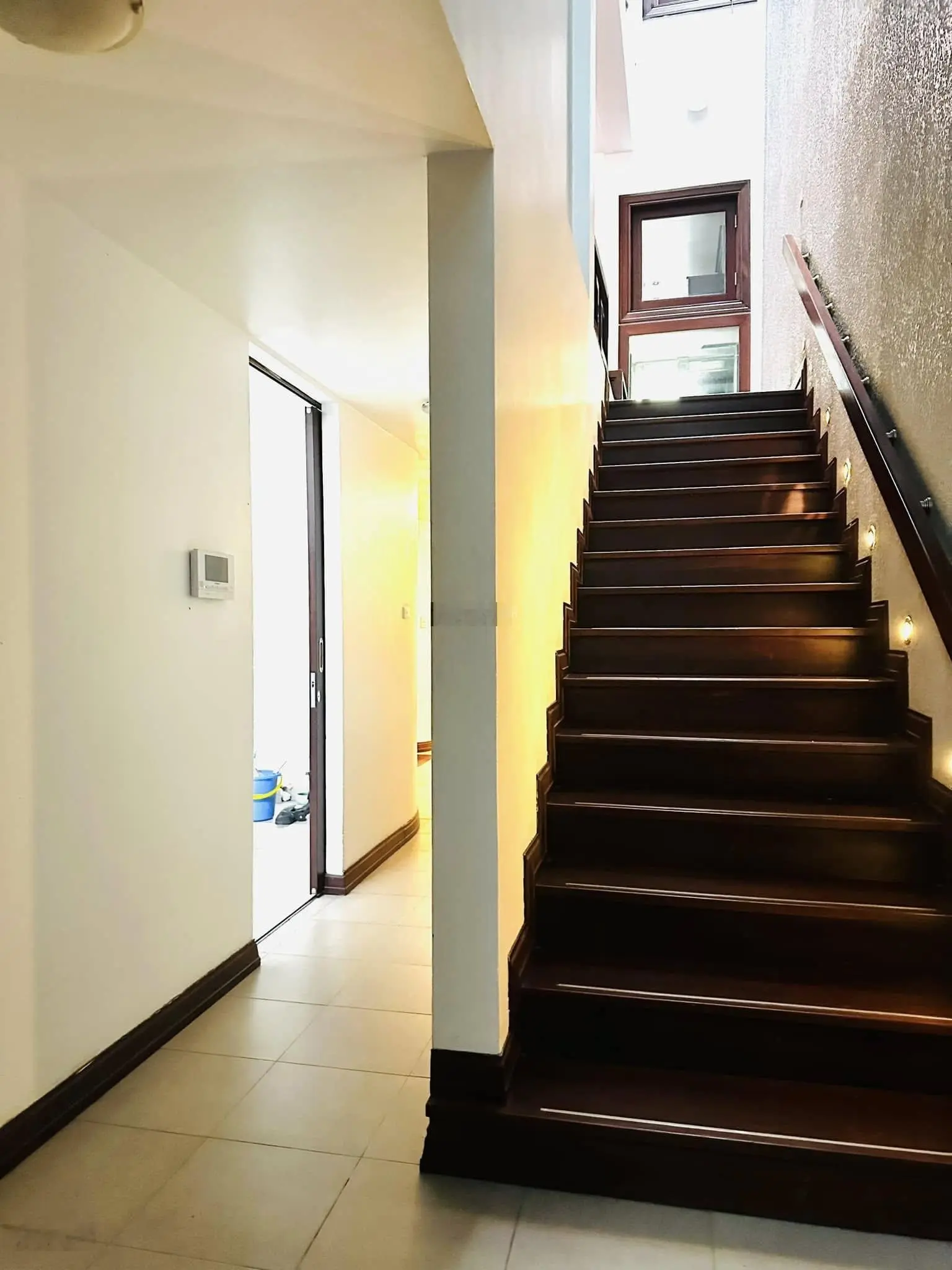 Bán nhà mặt phố Tô Ngọc Vân, 6 tầng thang máy 2 thoáng, khu phố Tây kinh doanh đỉnh 100m giá 74 tỷ