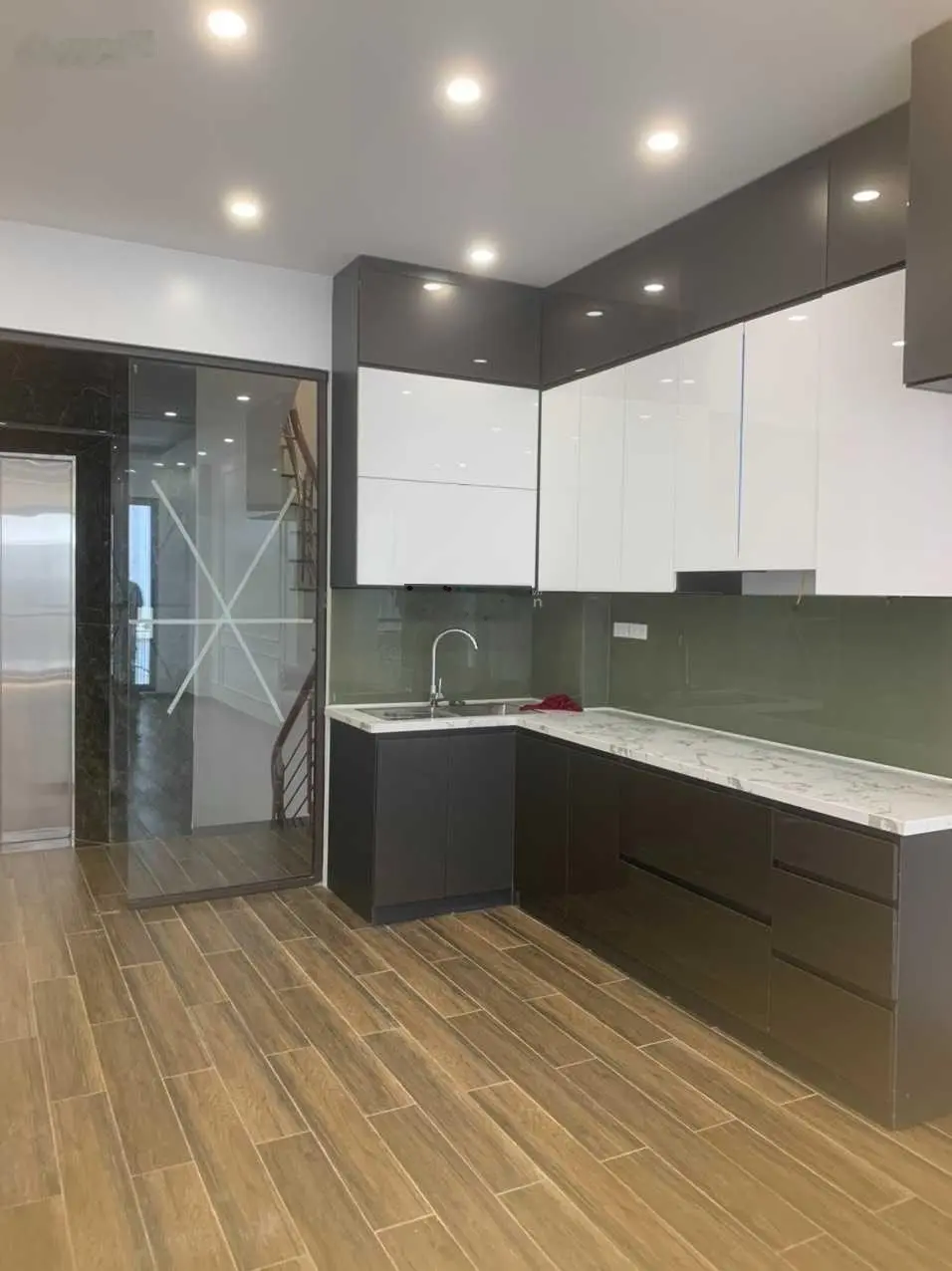 Bán nhà riêng khu đô thị HUD xây mới thiết kế thang máy, cuối Trịnh Văn Bô. Gía 6,9 tỷ 0988 192 ***