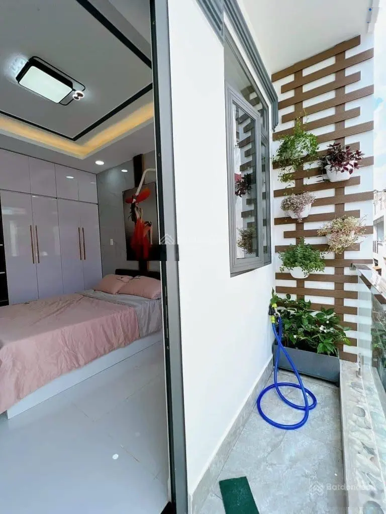 Chủ nhà cần bán gấp, đường Phùng Văn Cung, Q. Phú Nhuận, 56m2, SHR. LH: 0984555724