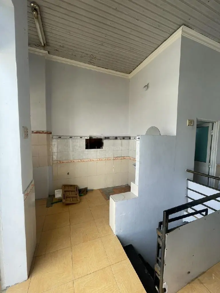 Bán nhanh nhà 2,5 tầng, DT 64m2, SHR Hoàn công, trung tâm P.linh xuân, giá nhỉnh 3 tỷ (TL)