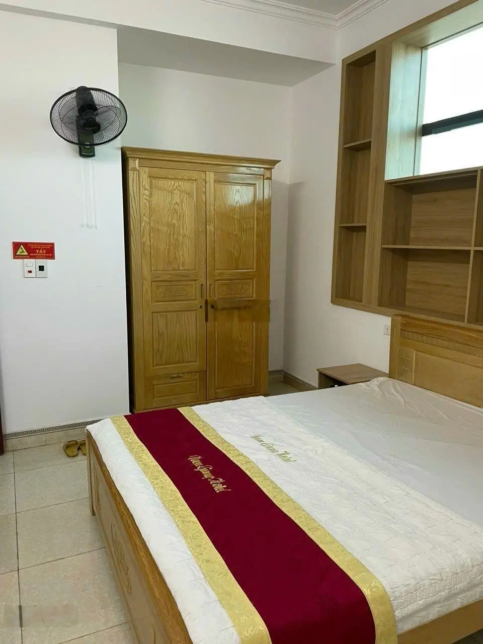 Cần thanh khoản khách sạn 6 tầng 1 tum tại trung tâm thành phố thái nguyên, về chỉ việc kinh doanh