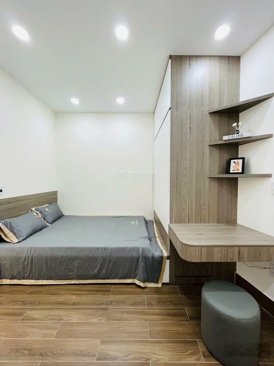 2tỷ450 bán 2tỷ250 căn 64m2 Lý Thường Kiệt P14 Q10. Gần BV Chợ Rẫy. 3 lầu 4PN 4WC.Sổ sẵn, hẻm oto 7m