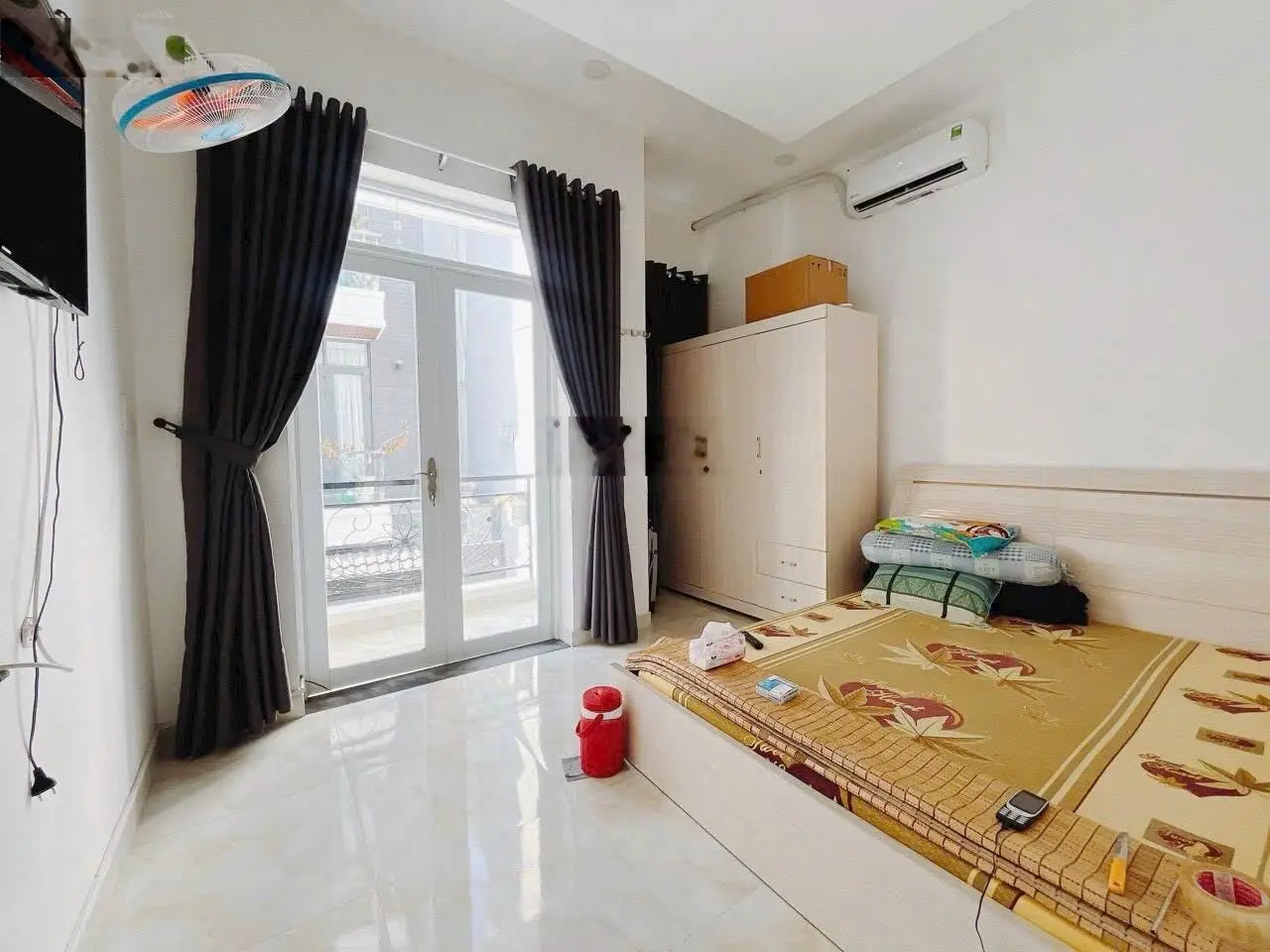 Bán gấp nhà 1trệt 2 lầu diện tích 60m2 nằm phía sao UBND Phường 9 giá 1.2ty lh0344 449 ***