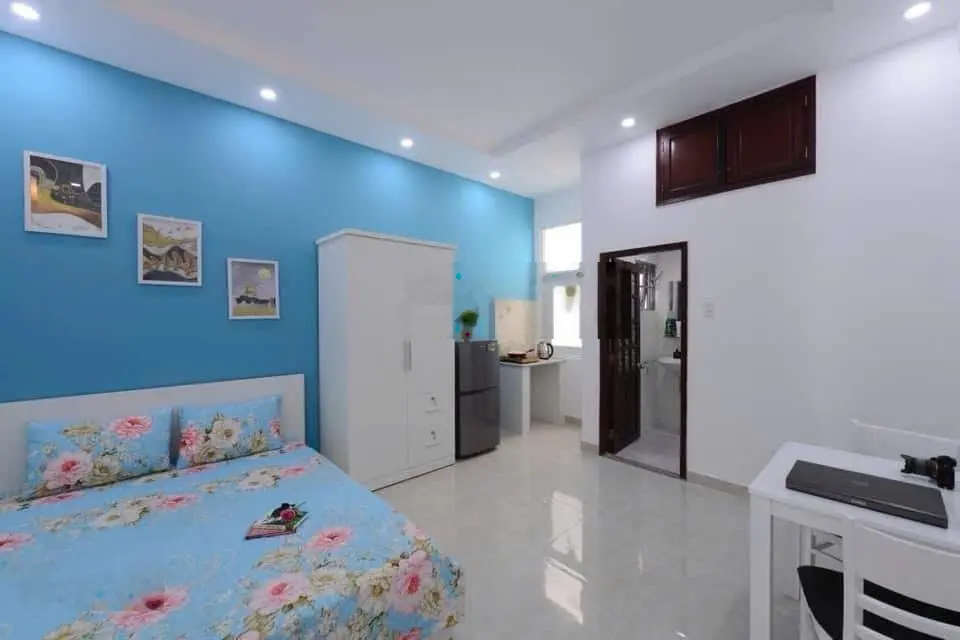 Dòng tiền 720tr/năm ! Bán tòa nhà CHDV 4,6 x 18m 5 tầng ST 12 CHDV giá chỉ 13,2 tỷ
