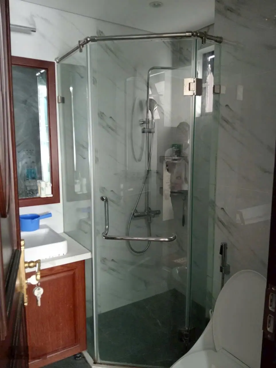Chính chủ gửi bán căn hộ HC Golden 72m2, giá 4,350 tỷ bao phí, tầng cao, view thoáng 0979 209 ***