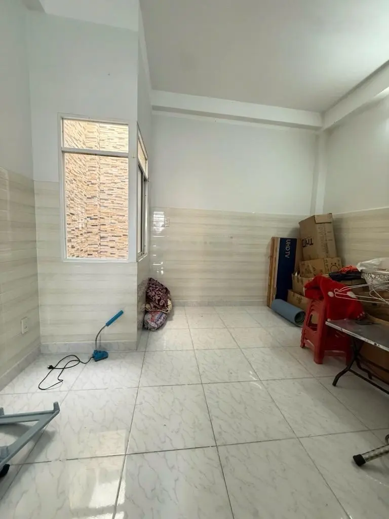 Bán nhà ngay Lý Thường Kiệt, P8 Tân Bình 63m2~4x16m, 3 tầng đúc, 4PN, chỉ hơn 5 tỷ
