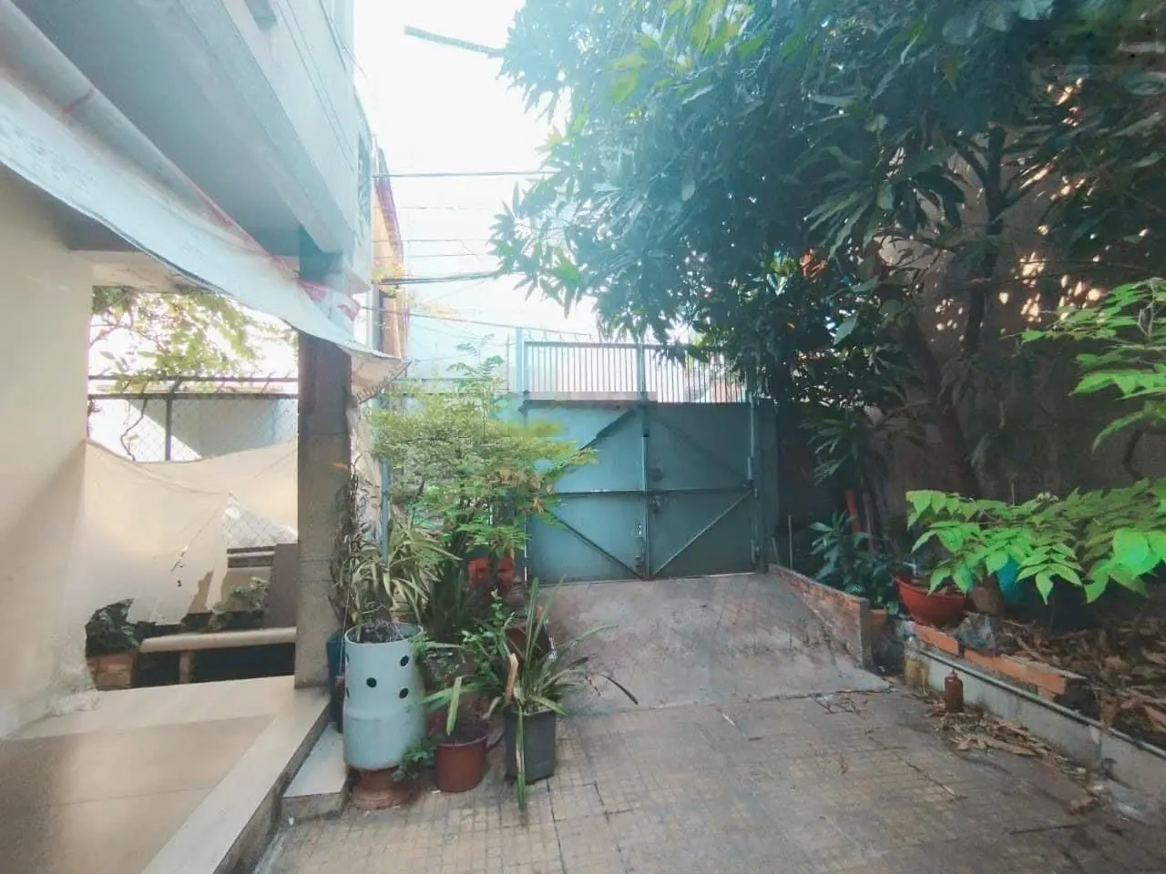 Bán đất 165m2 giá 14 tỷ tặng nhà hẻm 974/ (cách MT chính chỉ 60m) đường Lò Gốm, Phường 8, Quận 6