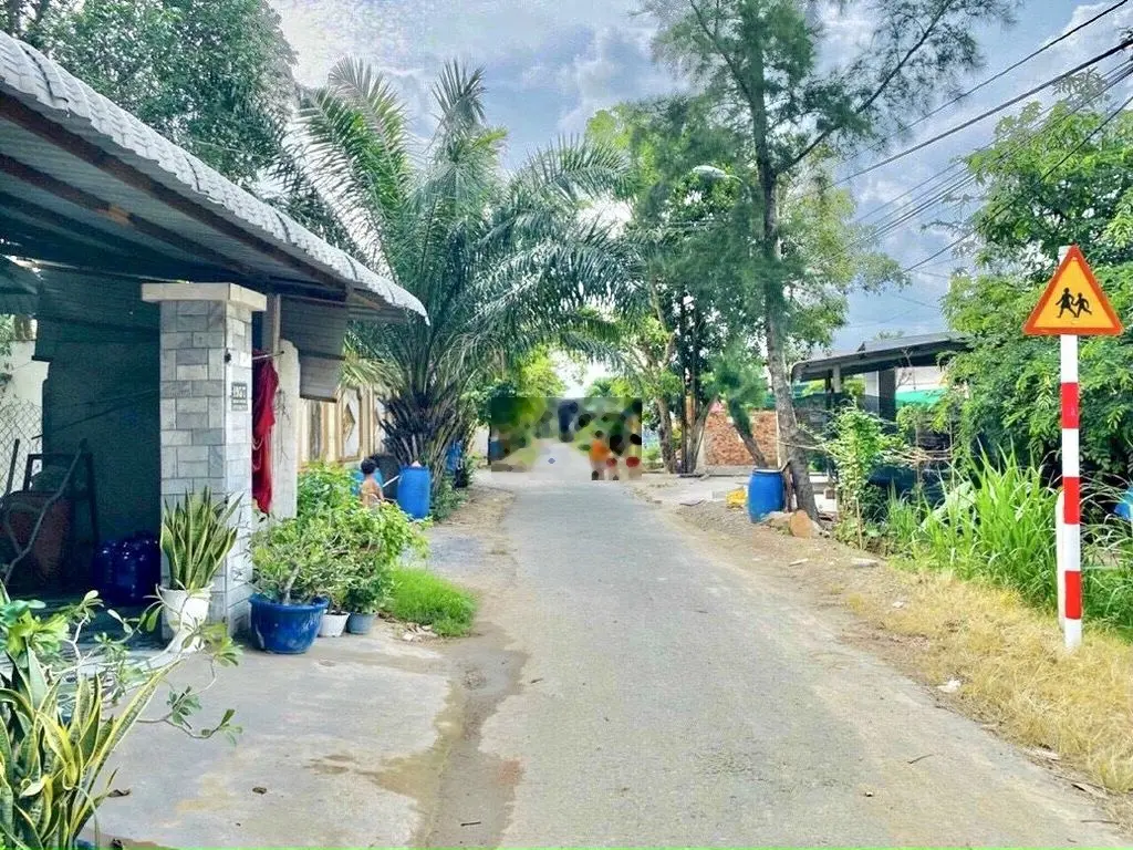 Bán đất 415m2 giá 630tr MT đường Gia Huỳnh ngay UBND P. Trảng Bàng