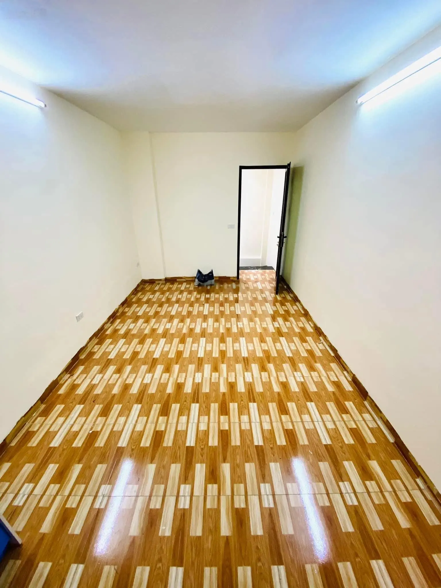 5.15 tỷ - nhà đẹp hiếm có - chỉ cách ô tô 20m - dành cho người biết thưởng thức