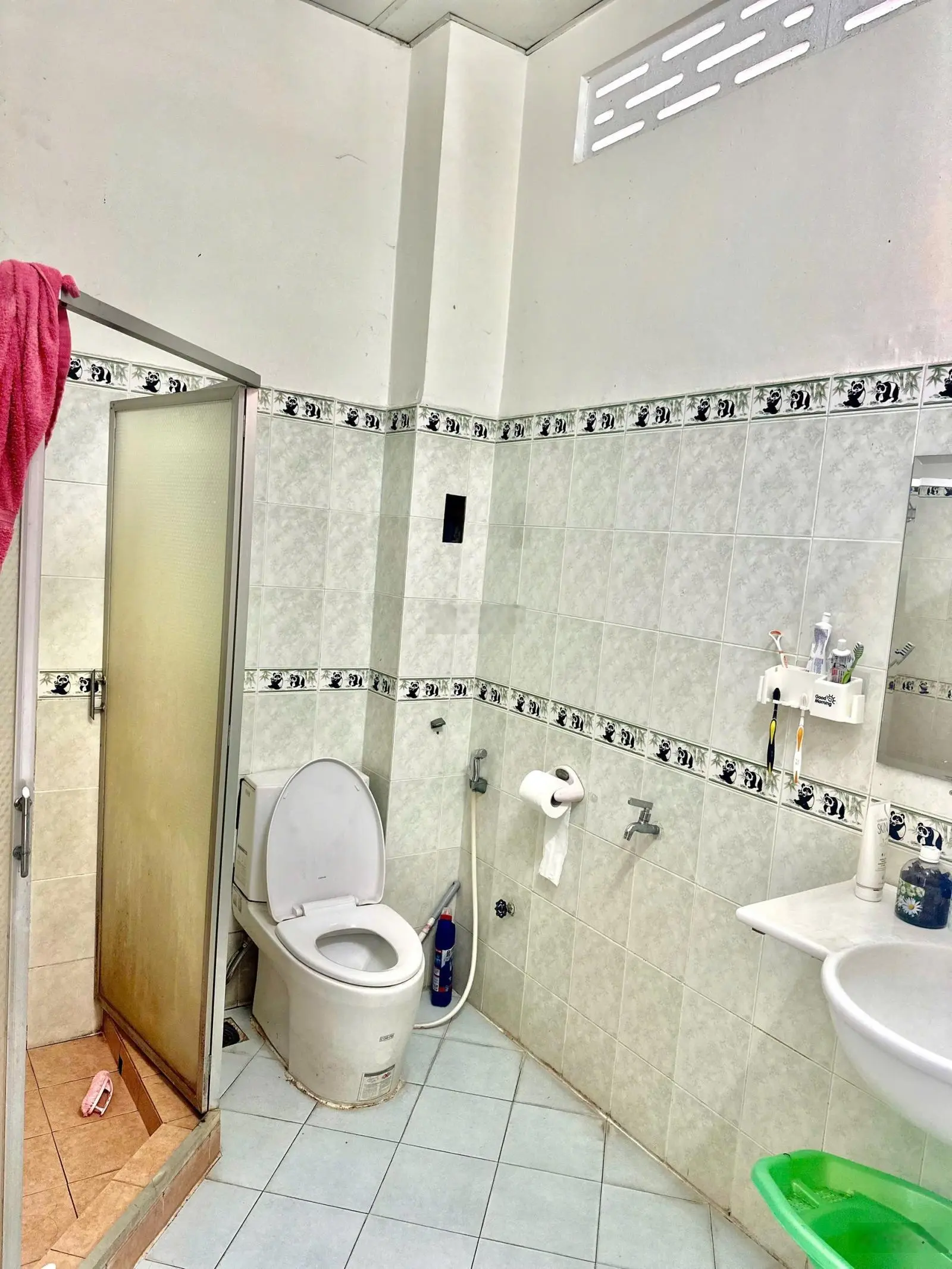 Biển Hòn chồng- bán nhà kiểu biệt thự sân vườn đi bộ ra tắm biển tại phường Vĩnh Hải tp Nha Trang