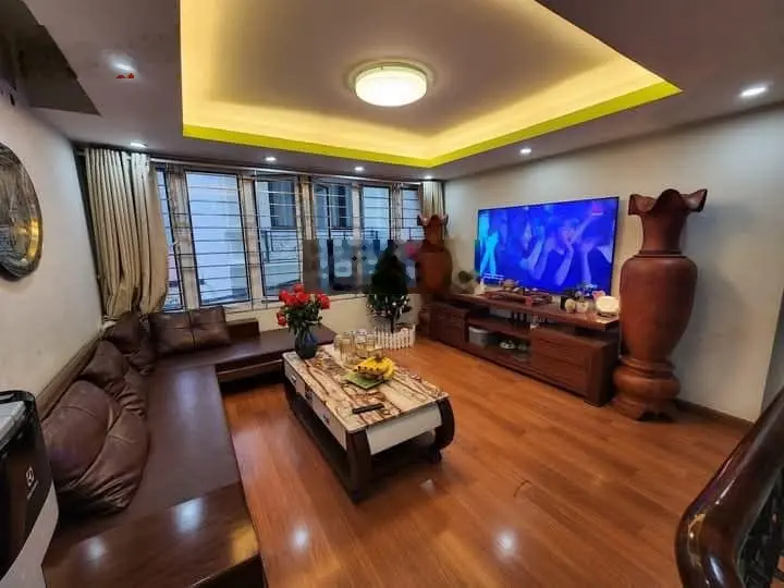 Bán Nhà Trần Quý Kiên Cầu Giấy 38m-5 Tầng ,Phân Lô , Cách 5 Nhà Ra Ô Tô , Dân Xây , Đủ Nội Thất