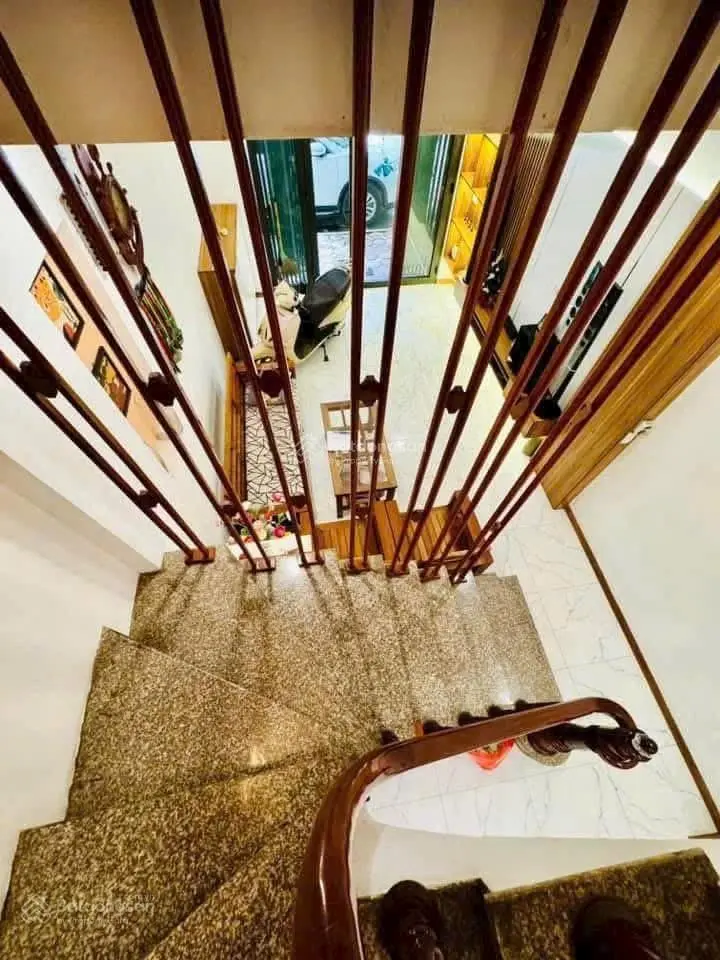 Nhà Đẹp Chiến Thắng, Hà Đông Dt 40m2 x 5T, mt 4m, Ô Tô Tránh, Kinh Doanh, Nhà Dân Xây, Phân Lô