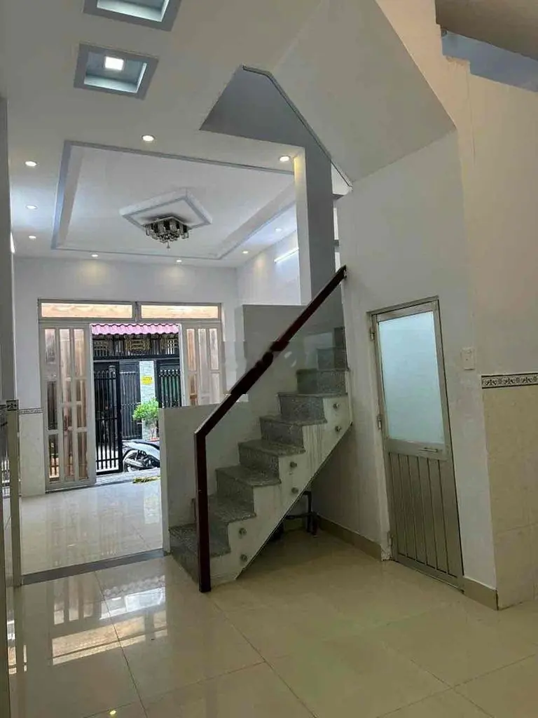 nhà đương số 15 dt:4x12m 1 lầu 3.85 ty
