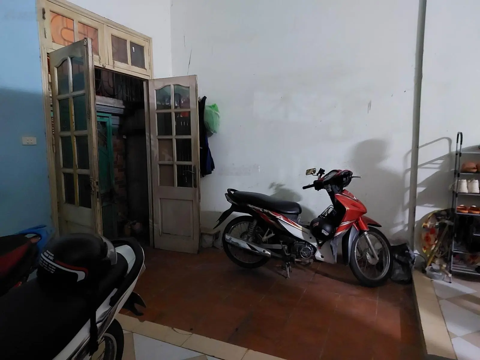 Bán nhà Trần Cung 50m2, 3T, mt4m, 9.8 tỷ, Bắc Từ Liêm, gần phố, gàn ô tô.