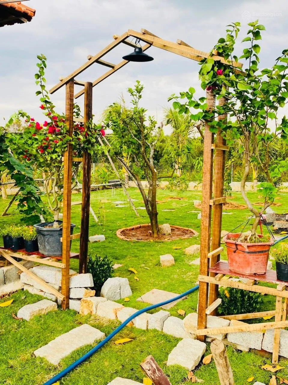 Chính chủ cần bán Wiew Nghĩ Dưỡng gần Biển Hồ Tràm 15p 15km giá 2.15 tỷ liên hệ 0909 170 ***