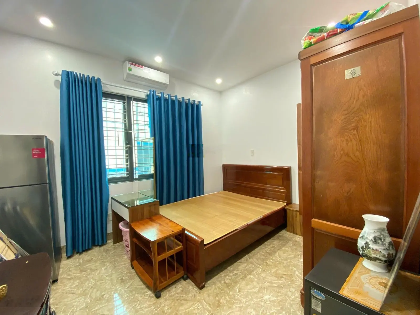 Bán nhà 4 tầng thang máy mặt đường Nguyễn Văn Hới, Cát Bi, Hải An, Hải Phòng