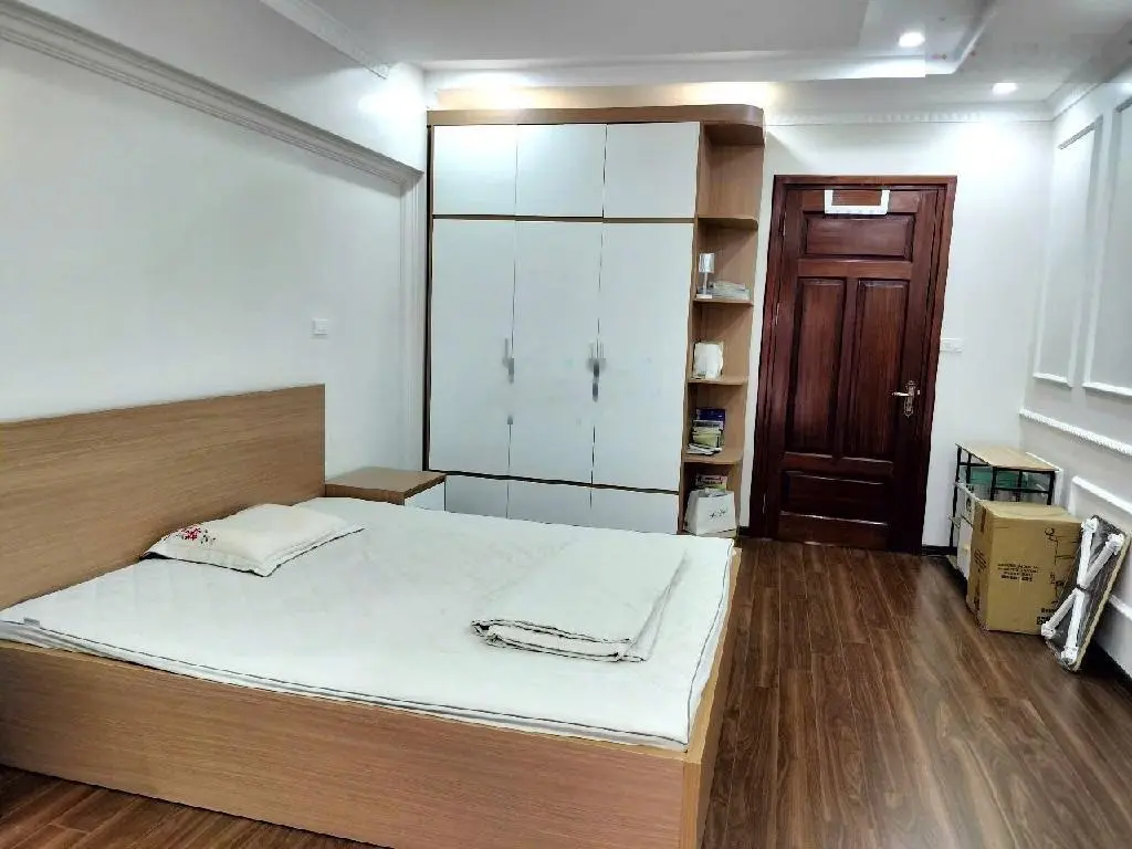 Chủ cần bán gấp nhà đẹp hoàng như tiếp long biên hà nội 40m2