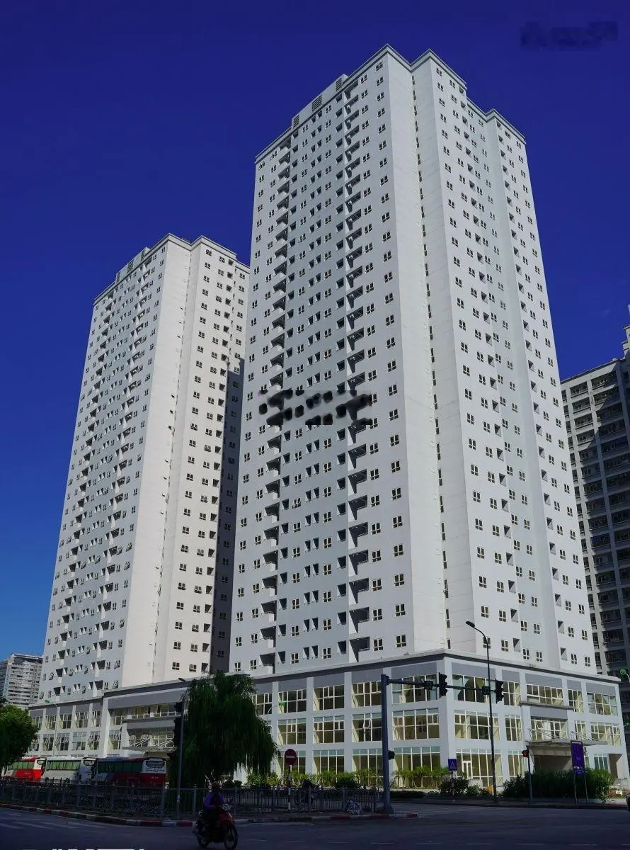 Bán căn 75.52m2 ban công tây nam chung cư 30t2 nam trung yên. Giá 57 triệu /m2 .0 LH 0982 013 ***