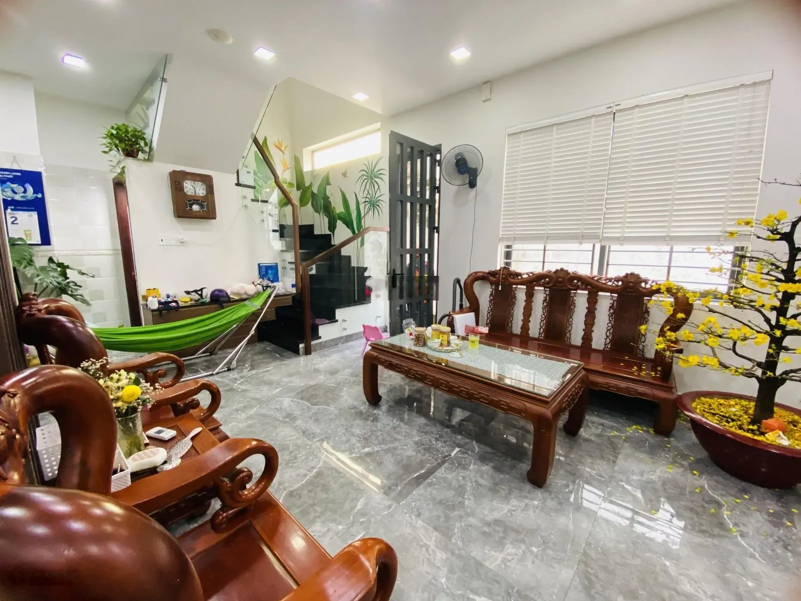 Nhà đẹp 4 tầng - (7.5x8.5) - xe hơi đỗ cửa - trung tâm Quận 3 - chủ cần bán gấp giá tốt