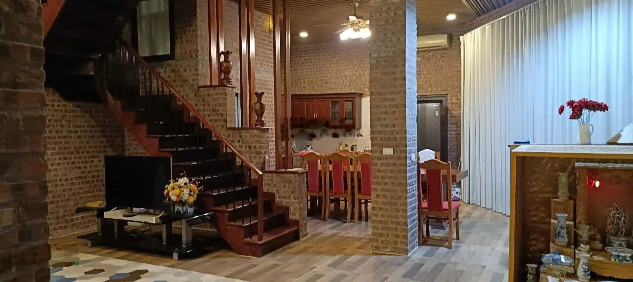 Chính chủ bán biệt thự 3700m2 xã Yên Trung, đường 2 oto tránh trục chính 446 giá 18tỷ 0916393862