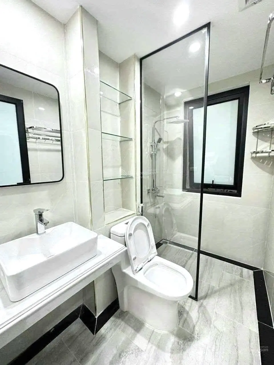 Bán nhà Trung Tâm Thanh Xuân 41m2 4 Tầng Mặt Ô Tô Cách 1 Nhà Ra Hai Ô Tô Tránh 8,2 Tỷ