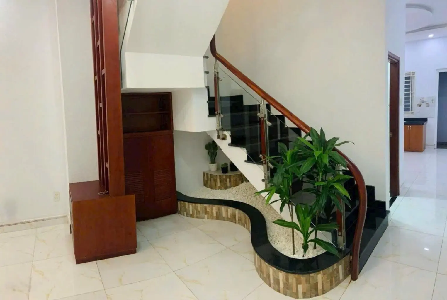 Nhà đẹp 4 tầng hoàn công - khu phân lô Đường Dương Đình Hội Phước Long B Quận 9 - 6tỷ5 thương lượng
