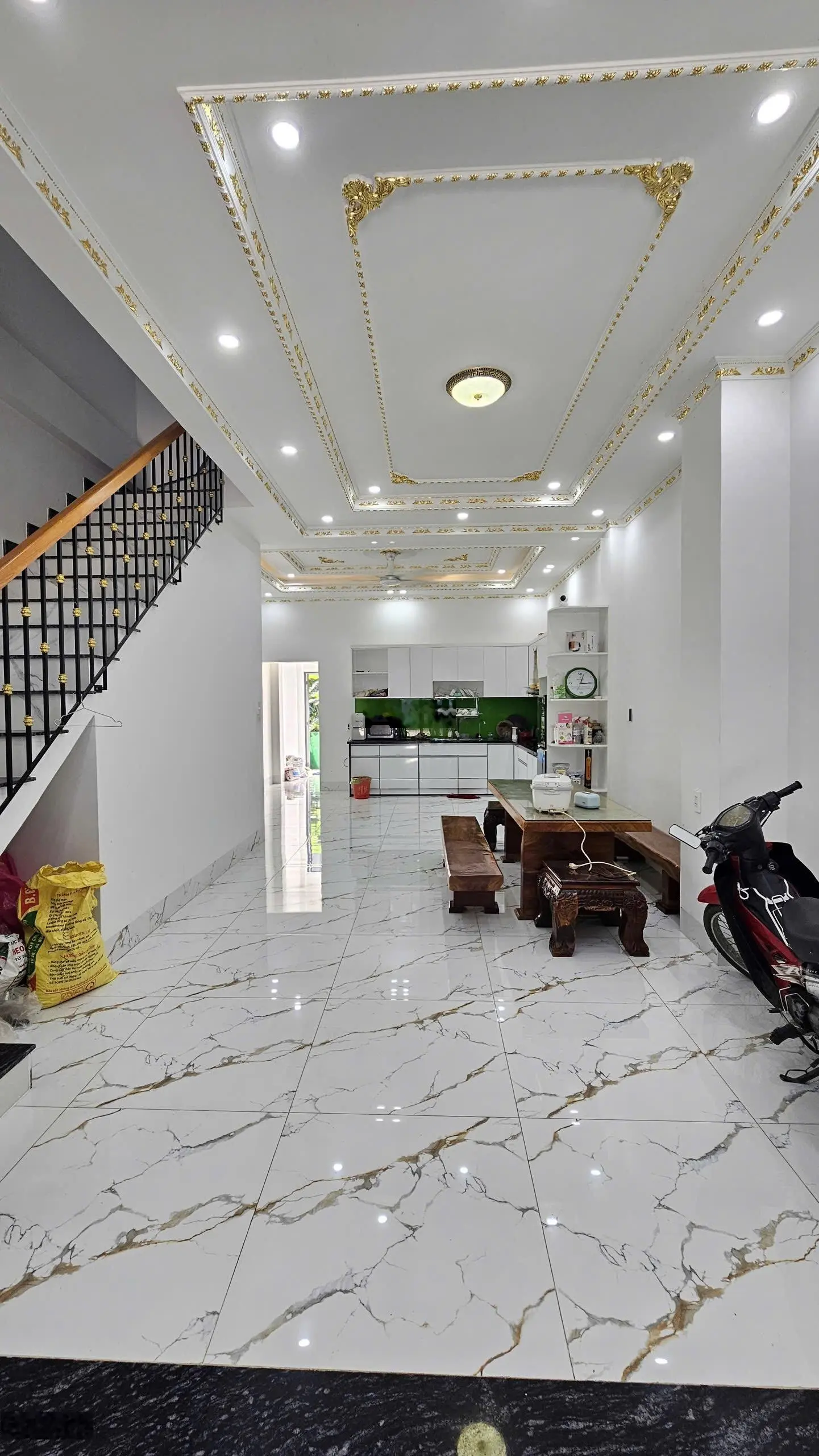 Nhà rẻ: 4tỷ050, 85m2 ngang 5m Nhà 1 Trệt 2 Lầu KDC cạnh vòng Xoay An Phú, Thuận An