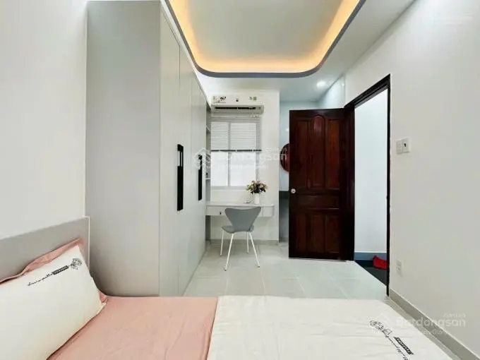 Ngộp! Giảm 250tr căn nhà Nguyễn Thiện Thuật,F3, Quận 3 giá chỉ 4tỷ960/56,7m2. Ngang 4,2m. Sổ đủ