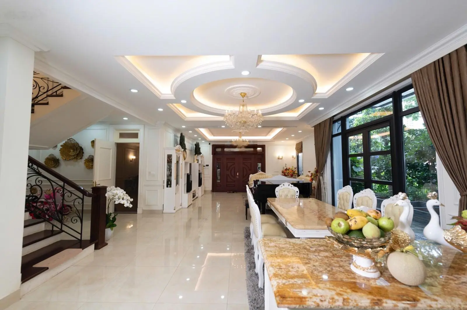 Chính chủ cần bán Biệt thự lô góc vị trí đẹp nhất Mỹ Đình 2 (có ảnh). Giá 108tỷ. Mặt tiền 22m